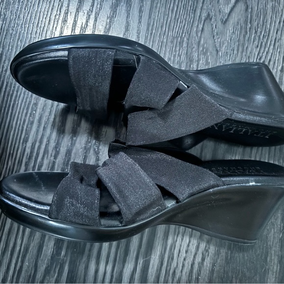 Black wedge sandals size 8 - Picture 3 of 3